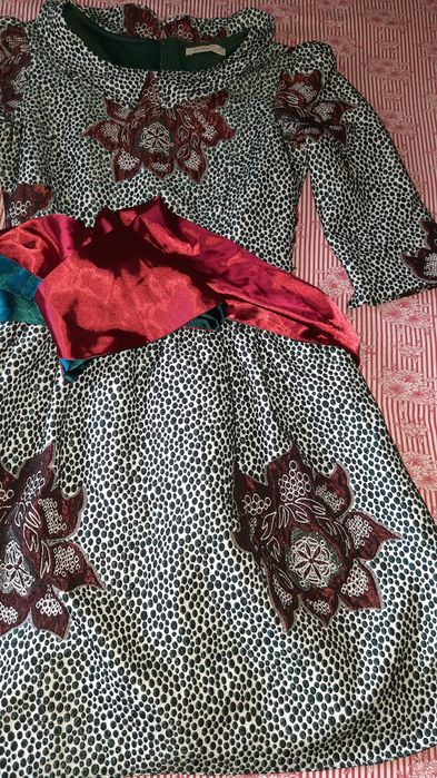 Rochie cu flori si cordon