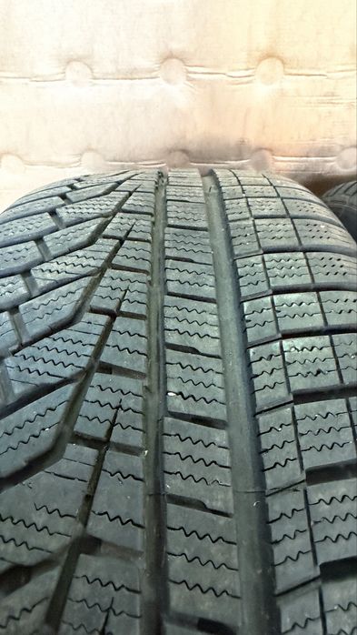 215/50/17 95V  M+S 2 buc Hankook