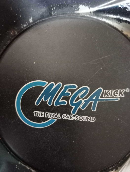 Vănd 2 boxe auto,accept probă
