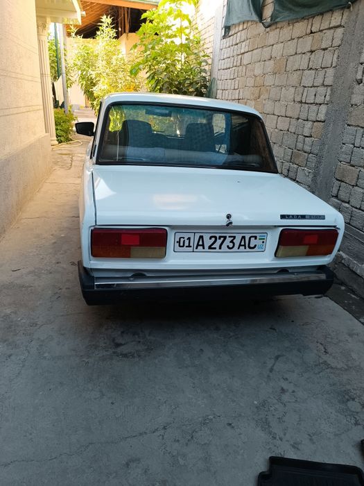 Vaz 2107 sotiladi srochna