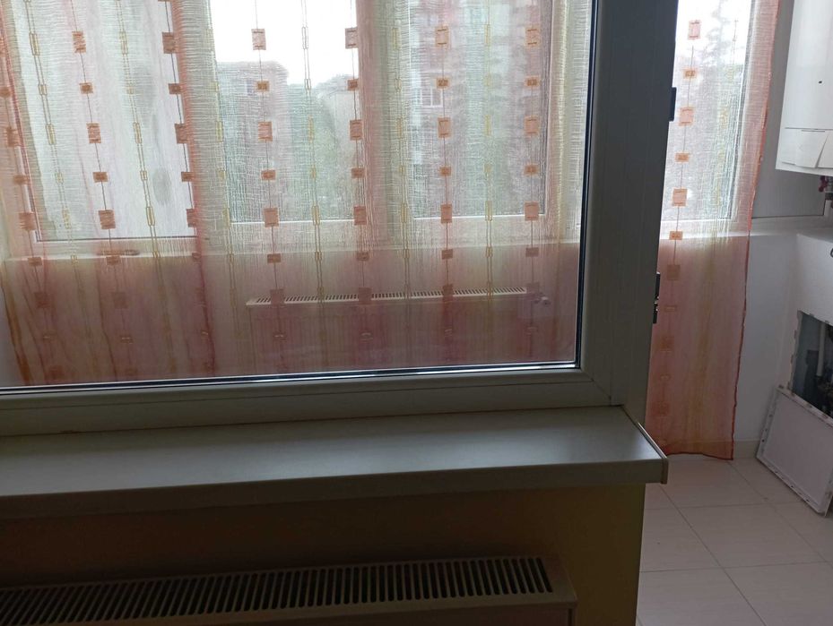 Apartament 2 camere decomandat-etaj3-zona Miorita Deva