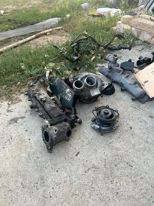 Motor Mercedes plus piesele de langa toate 5000 lei