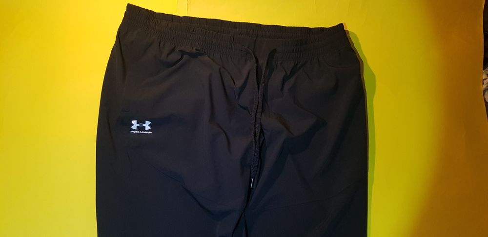 Under Armor.  мъжки спортен панталон