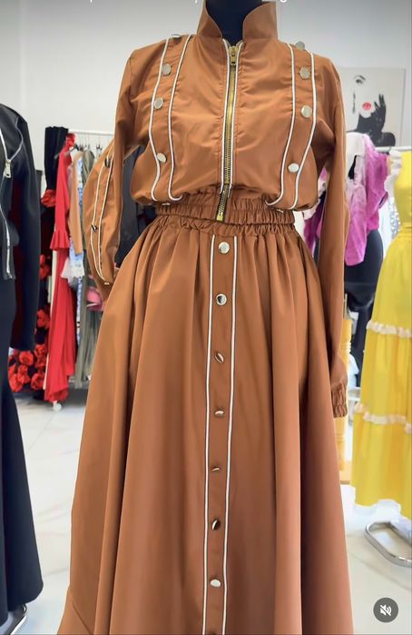 Compleu dama fusta si jacheta