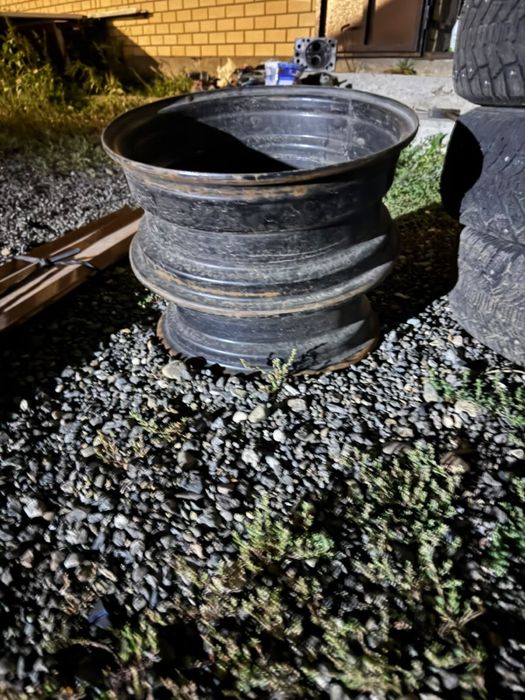Продам диски и шины не дорого