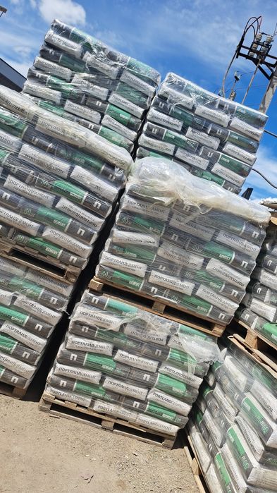 Цемент в мешках оптом и в розницу.