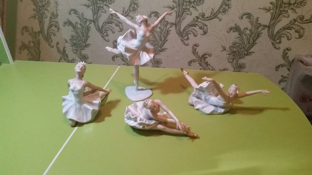 Колекция статуэток