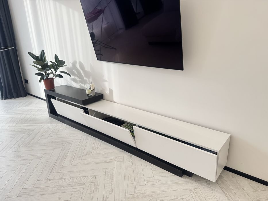 Тумба под ТВ напольная