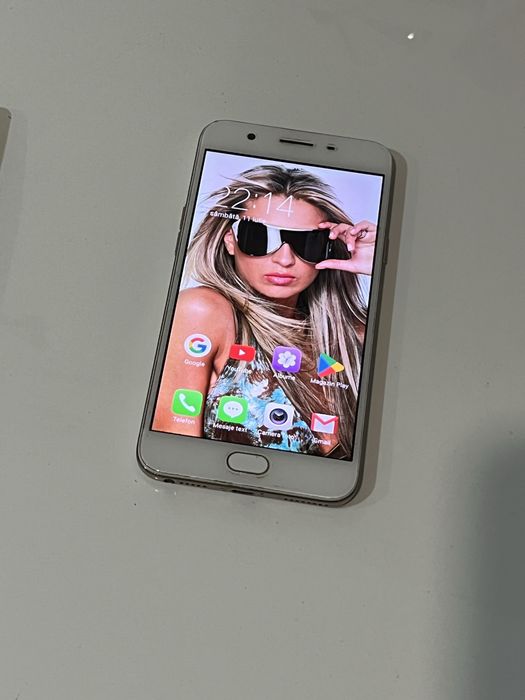 Telefon cu touchscreen oppo f7. Android 5