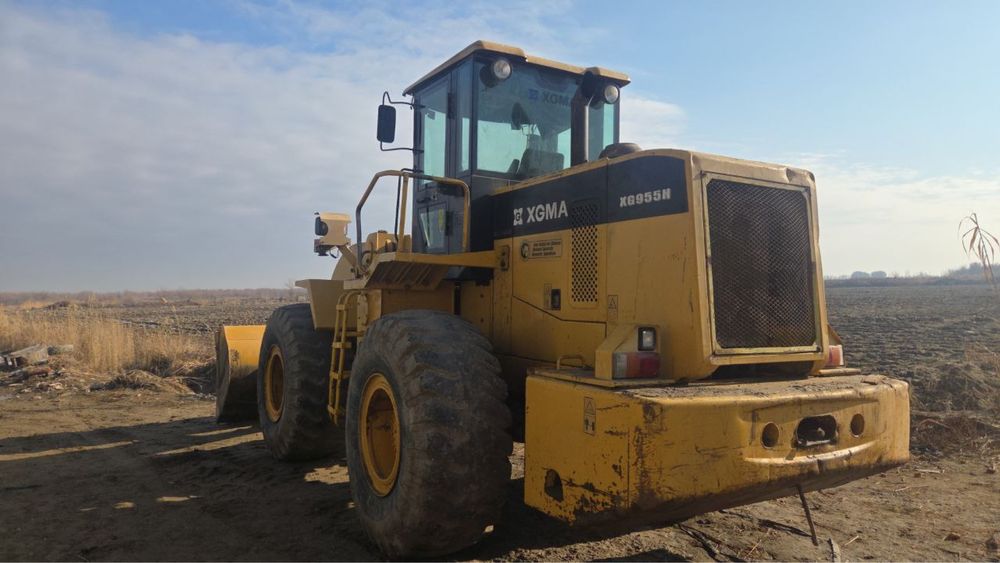 XGMA 3 кублик погрузчик сотилади