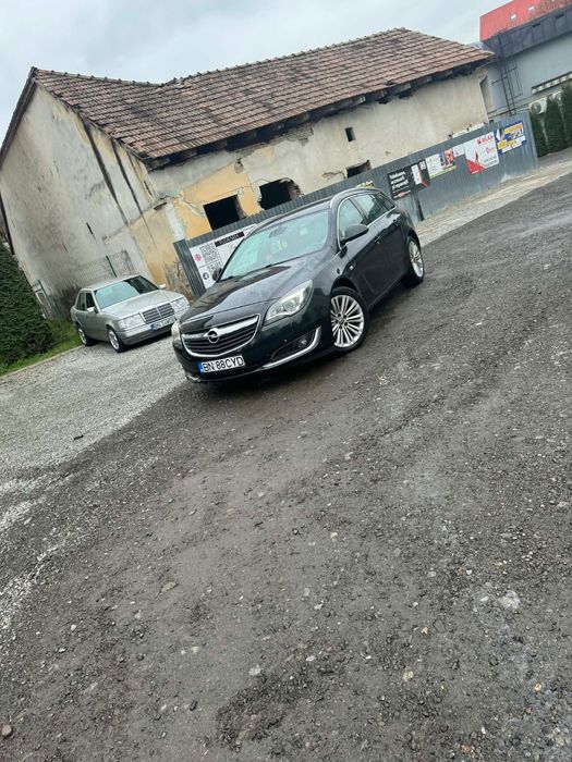 Opel insignia. 2015