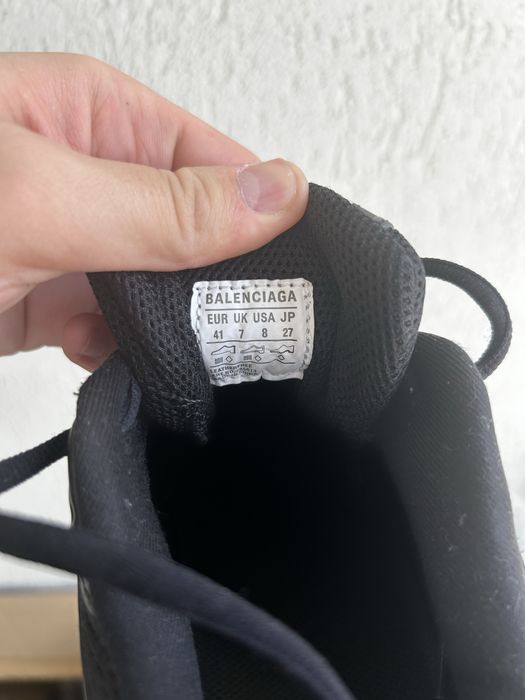 Balenciaga defender