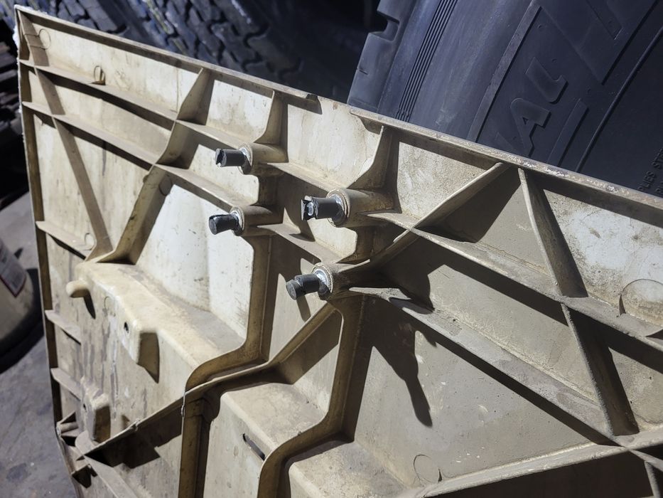 Продам капот на шахман