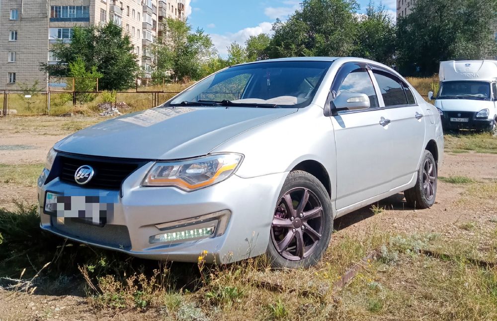 Срочно продам Лифан Солано 2015г