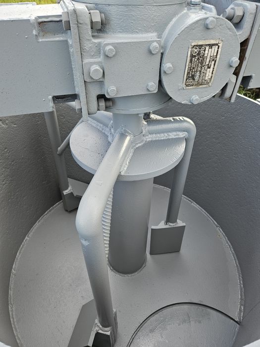 Продаю бетономешалку 380 v