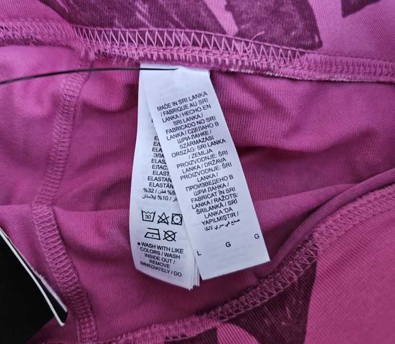 Nike оригинален дамски клин нов Л размер