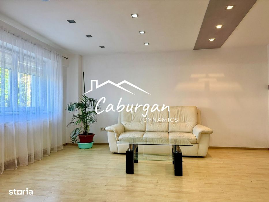 Apartament cu 3 camere, 80mp utili + balcoane, etaj 1/4, lift, Centru