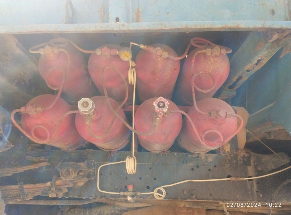 Zil  sotiladi samosval