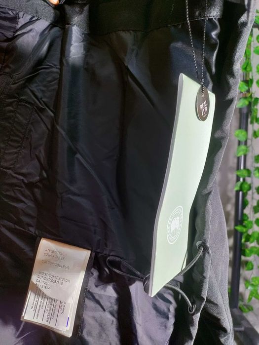 Geaca canada goose mariema XL