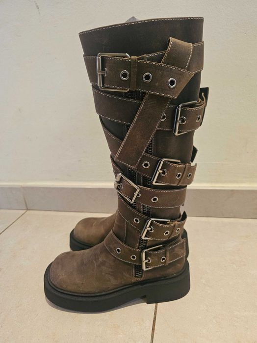 Cizme Zara model deosebit