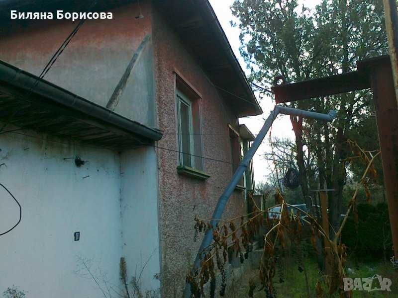 Къща в с.Българене,община Левски