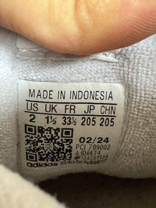 Детски оригинални кожени маратонки adidas TEAM COURT 2 STR CF ! 33 н