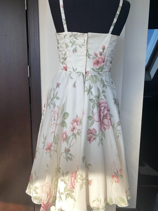 сватбена / бална рокля, къса - М