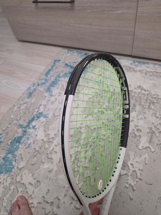 Vând rachetă de tenis Head Speed mp