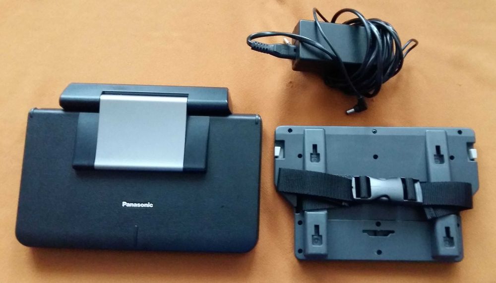 Player portabil Panasonic DVD-LS83
Dimensiune