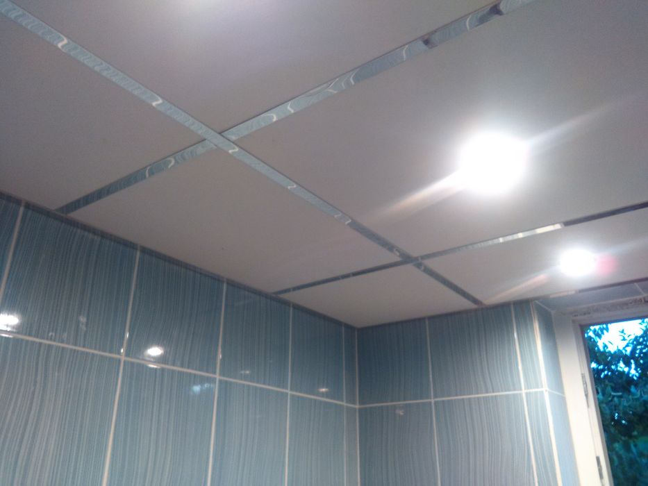 Влагоустойчив окачен таван за баня