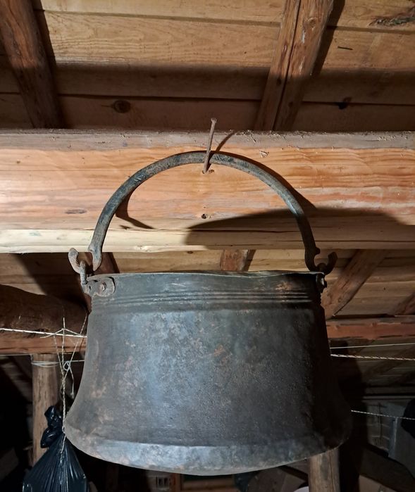 Ведро, бъклица, меден менец, войнишки манерки