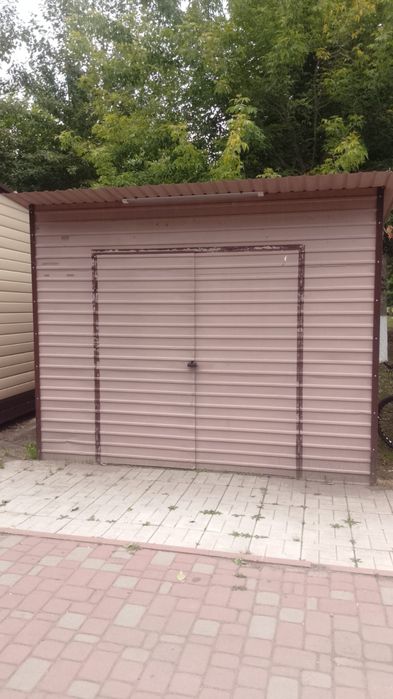 Контейнер в парке