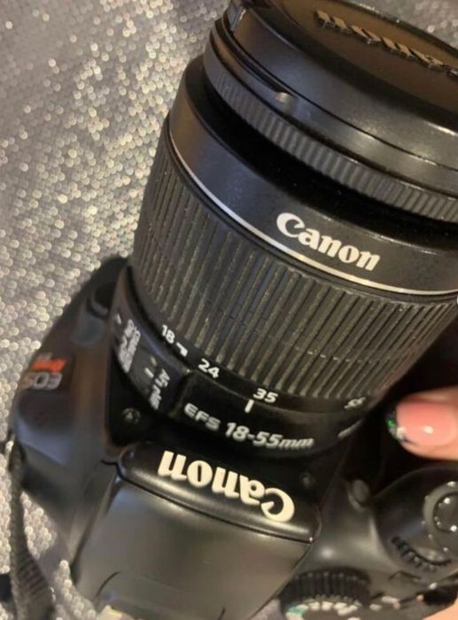 Фотоапарат Canon Rebel T3