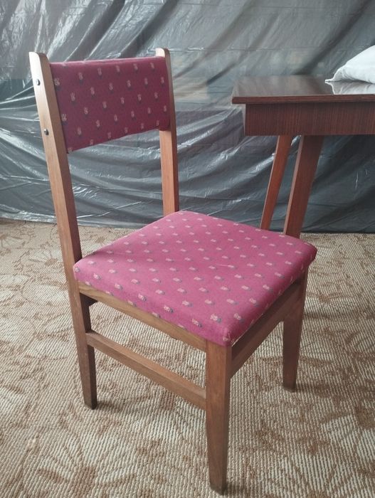 Маса разтегателна плюс 6 стола