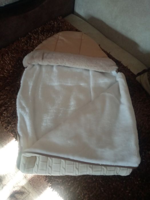 Продам зимний конверт на выписку