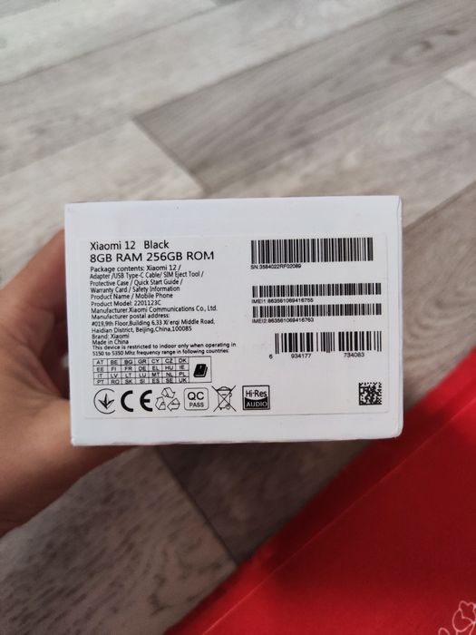 Продам Xiaomi 12