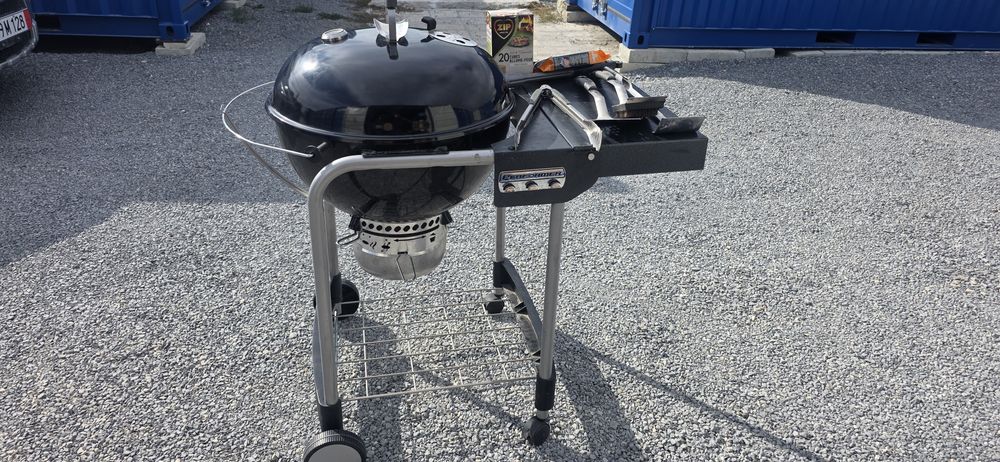 Weber Performer 57 см барбекю на дървени въглища + аксесоари