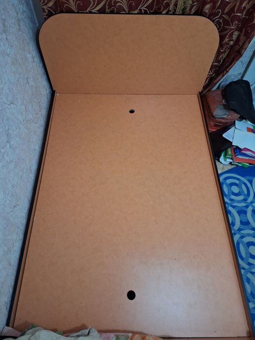 Продам кровать 135*190