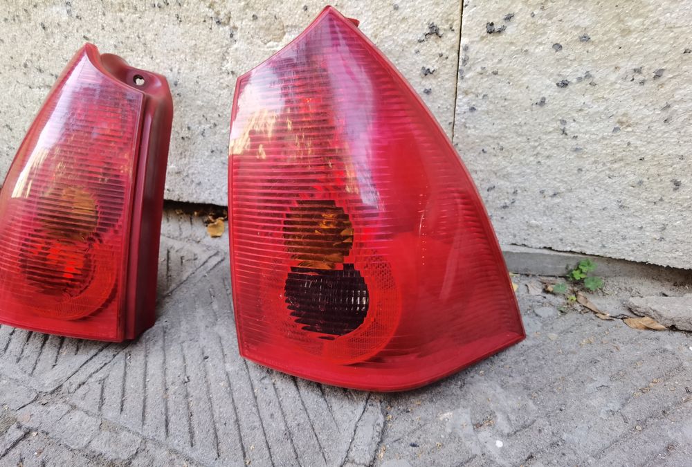 Фарове Mazda 5.Стопове Голф 5. . Пежо 307 комби. Рено Сценик 2