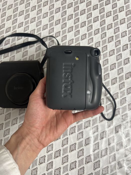 Instax mini 11, Японская с сумкой