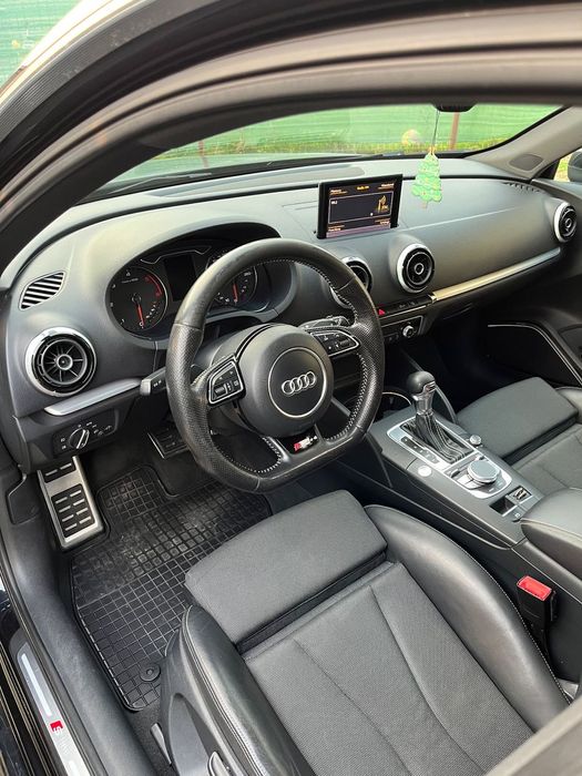 Audi A3 Stronic Sportback - 3x S-Line