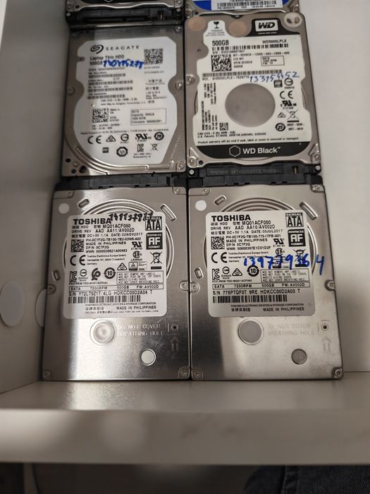 Vand HDD-uri de laptop de 500 GB ieftin si cu viata 100%