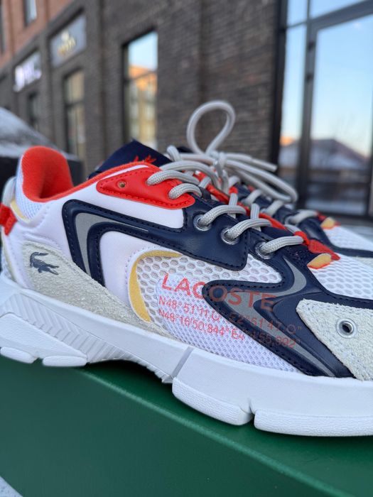 Женские кроссовки Lacoste