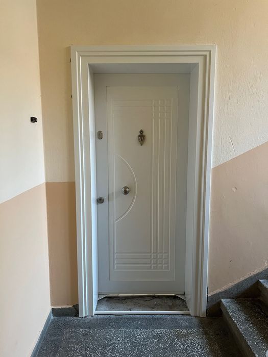 Продава се Многостаен апартамент в Горна Оряховица - 125 кв.м за 960 €/кв.м - Снимка #1