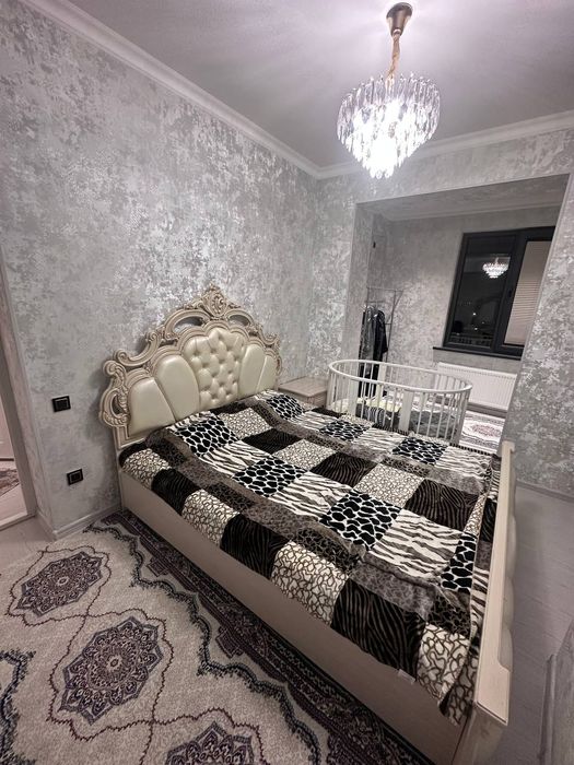 Продается 3-х комнатная квартира. 3 хонали уй сотилади.