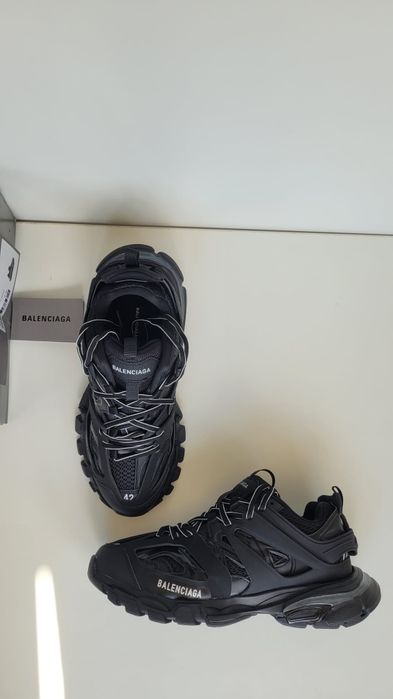 Balenciaga Track Black