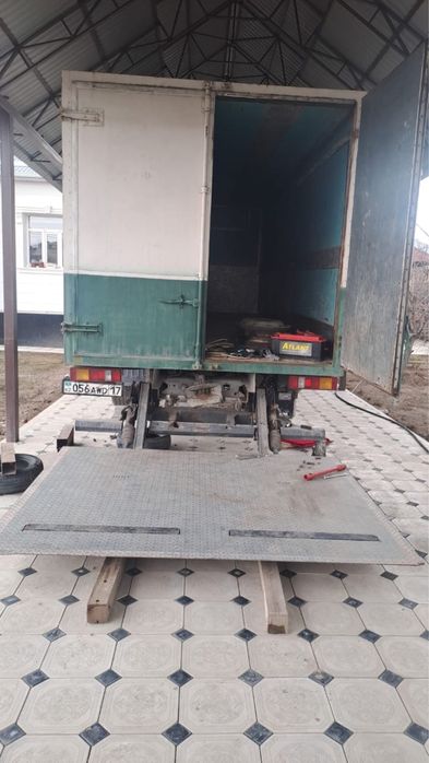 Термобутка с  лопатой срочно продам