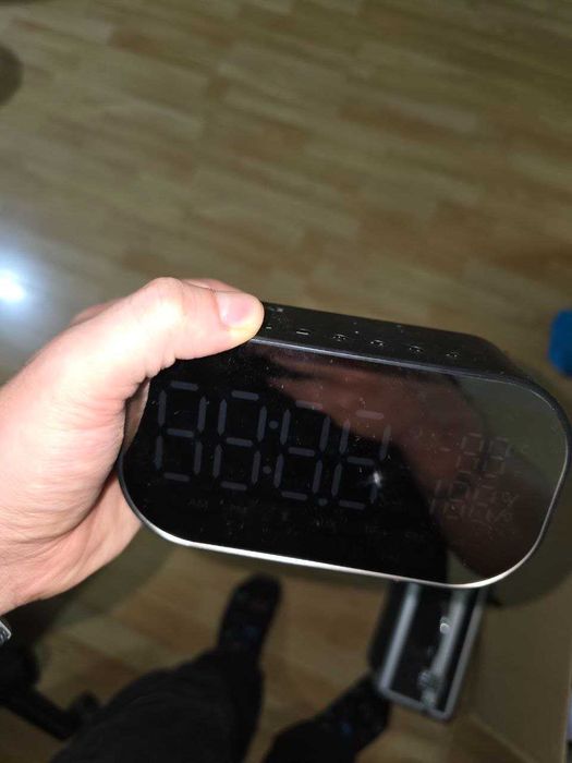 Радио часовник Akai ABTS-S2