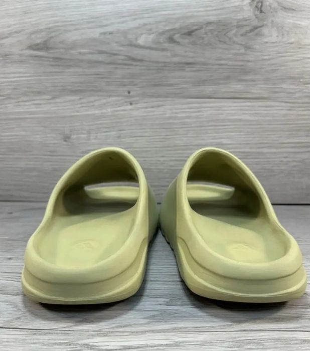 Yeezy slides noi  44