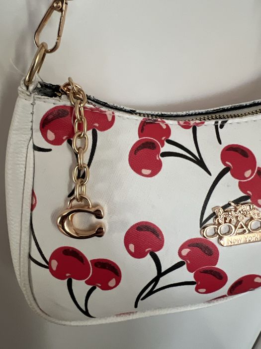 Чанта coach с черешки